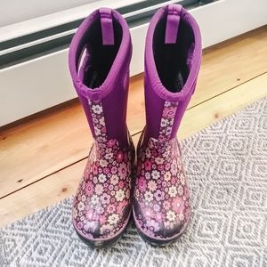 Girls Bogs size 1